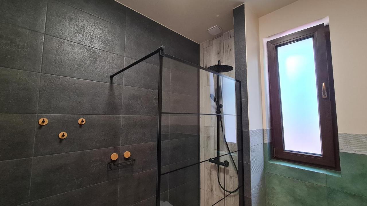 Urocze Apartamenty Na Wsi Goledzinow المظهر الخارجي الصورة